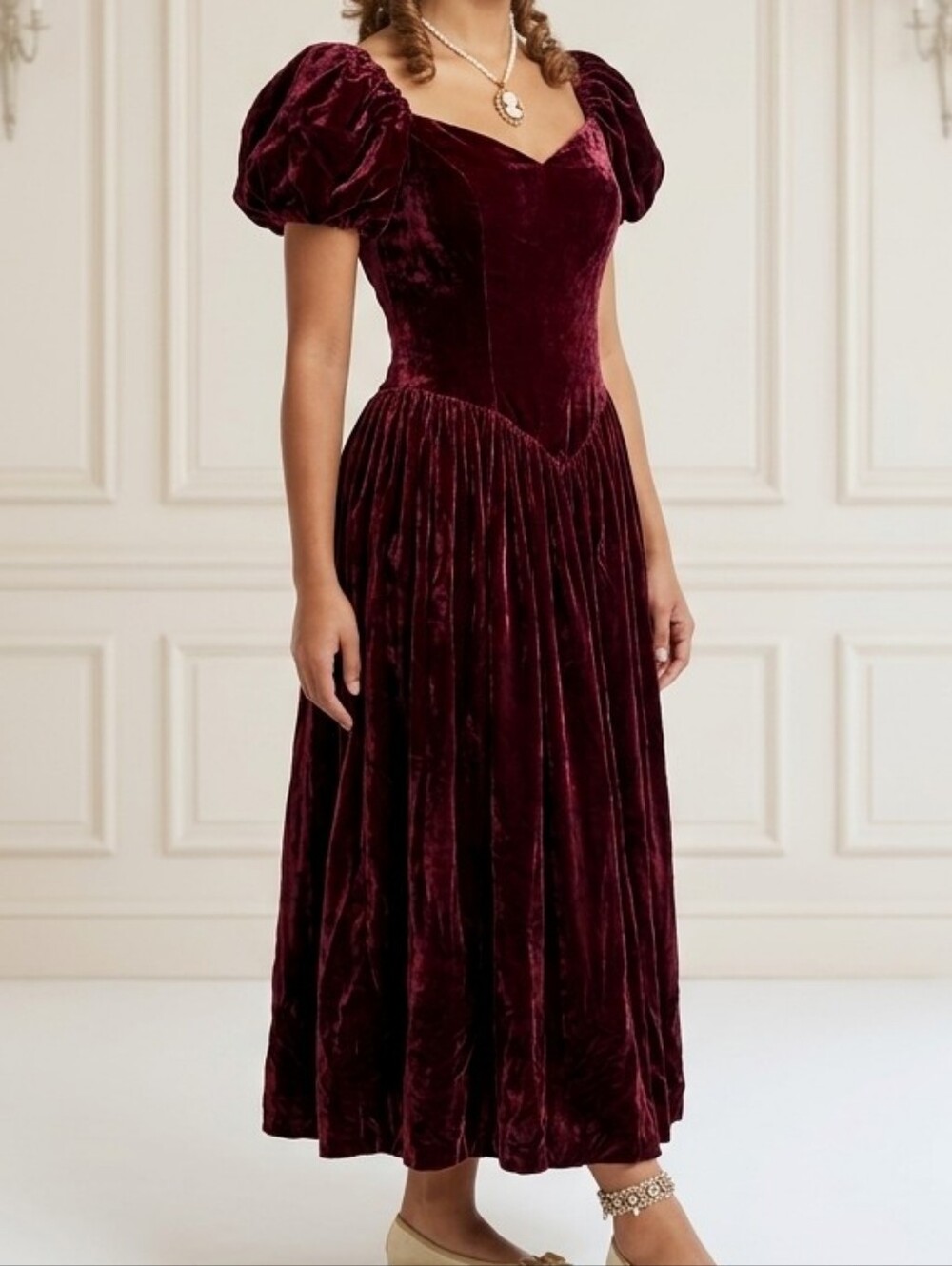 Vintage Jordan dark red velvet romantic puff sleeve regal renaissance dress